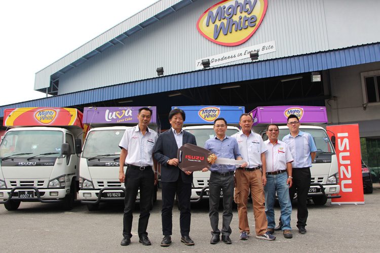 END-OF YEAR HANDOVER MARKS ISUZU’S 100TH UNIT DELIVERY TO MIGHTY BAKERY