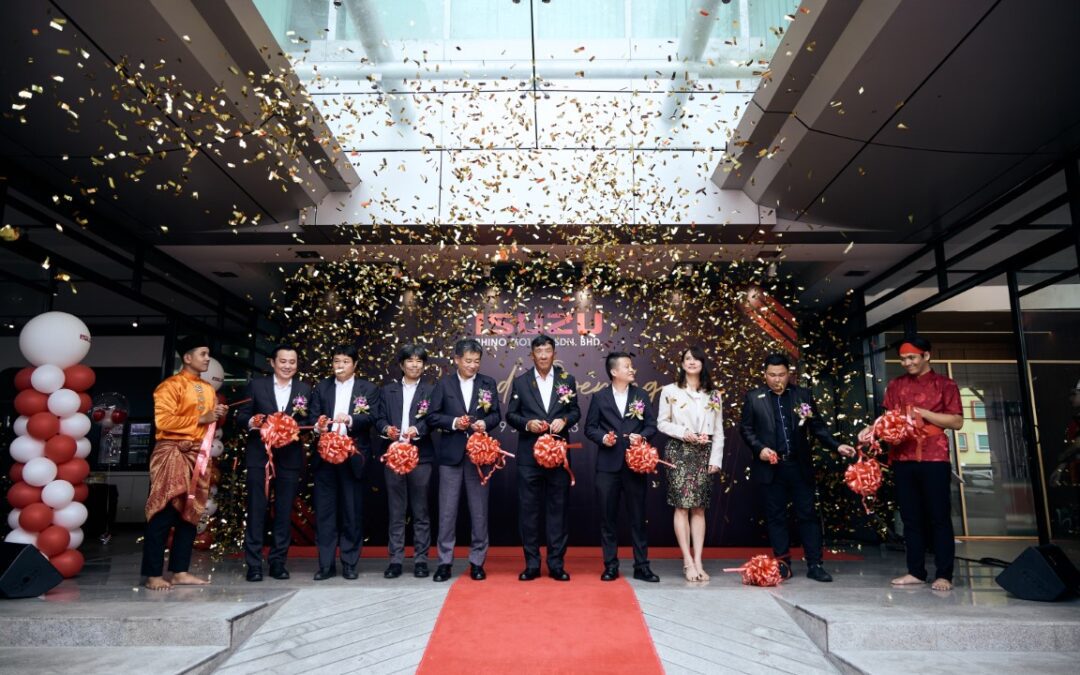 FIRST MODERN ISUZU SHOWROOM IN EAST MALAYSIA OFFICIALLY OPENS